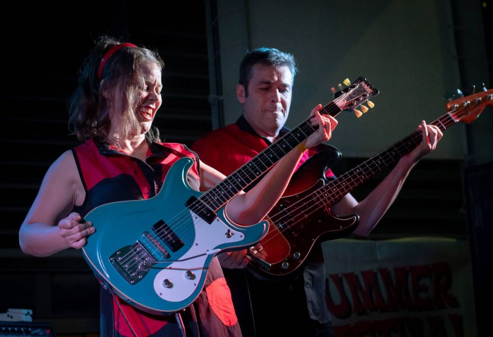 Moms I'd Like to Surf